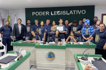 Vice Prefeito Marquinho Bergamin discorrendo sobre o Parlamento Jovem
